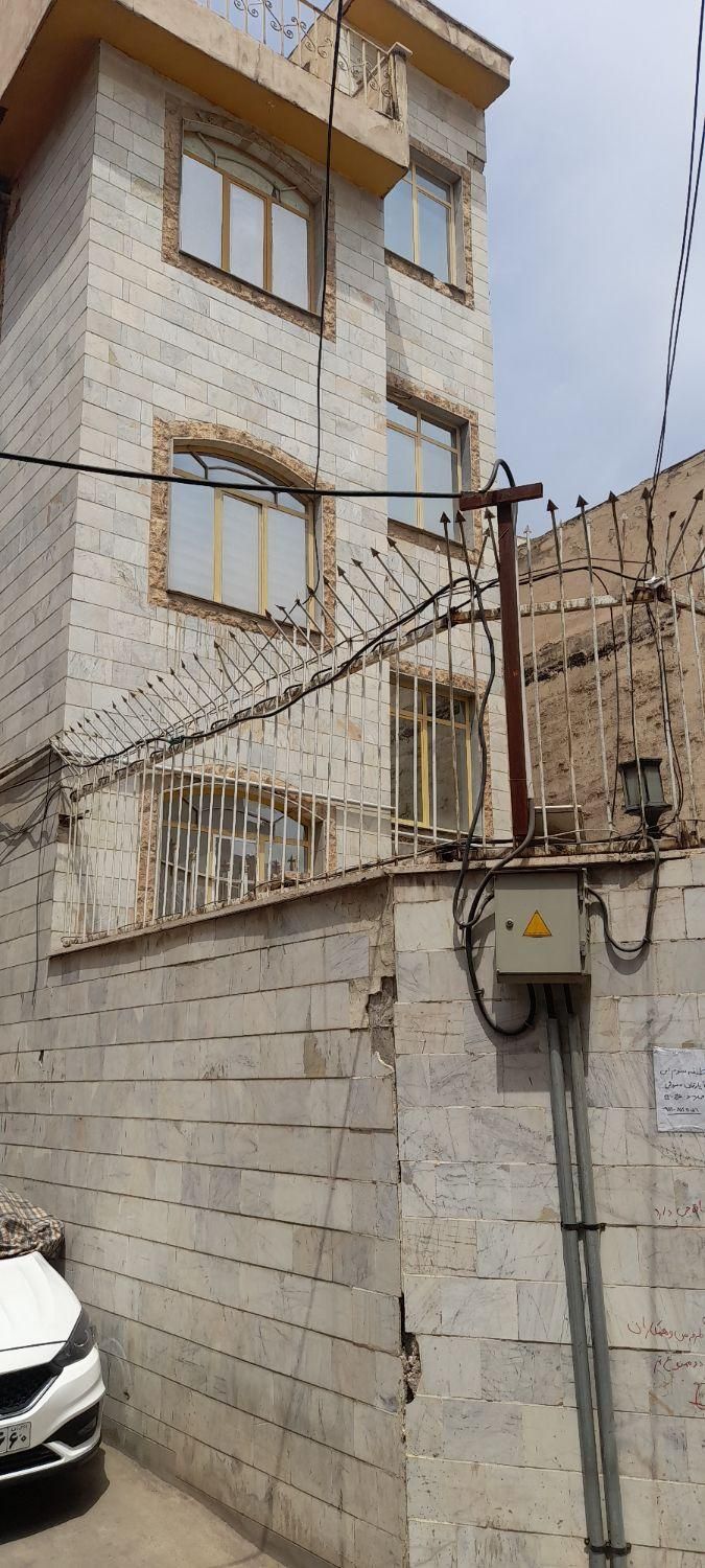 فروش آپارتمان ۴۰ متری ۱ خوابه طبقه ۳ در بازار|فروش آپارتمان|تهران, بازار|دیوار