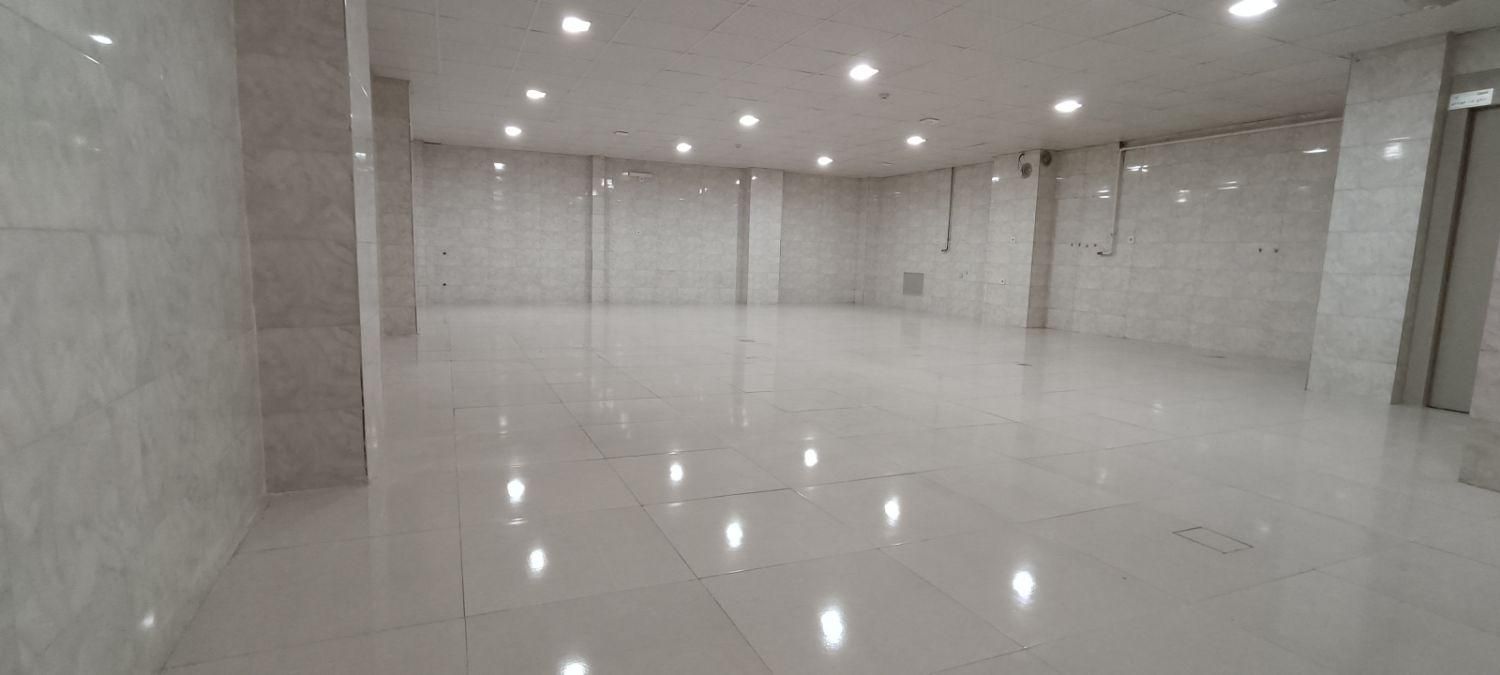 اجاره زیرزمین ۱۱۰ متری در بر خیابان اصلی ۳۵ متری|اجارهٔ مغازه و غرفه|تبریز, |دیوار