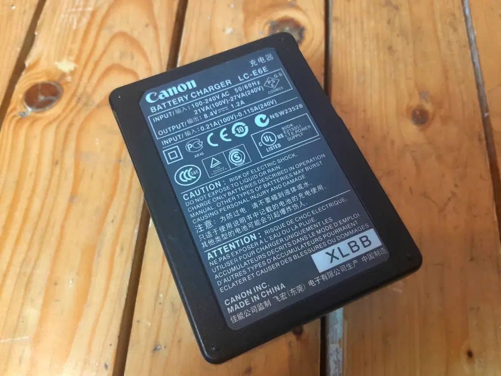 شارژر اصلی کنن LC-E6E دوربینهای مارک دو وسه و چهار|دوربین عکاسی و فیلم‌برداری|تهران, ارم|دیوار
