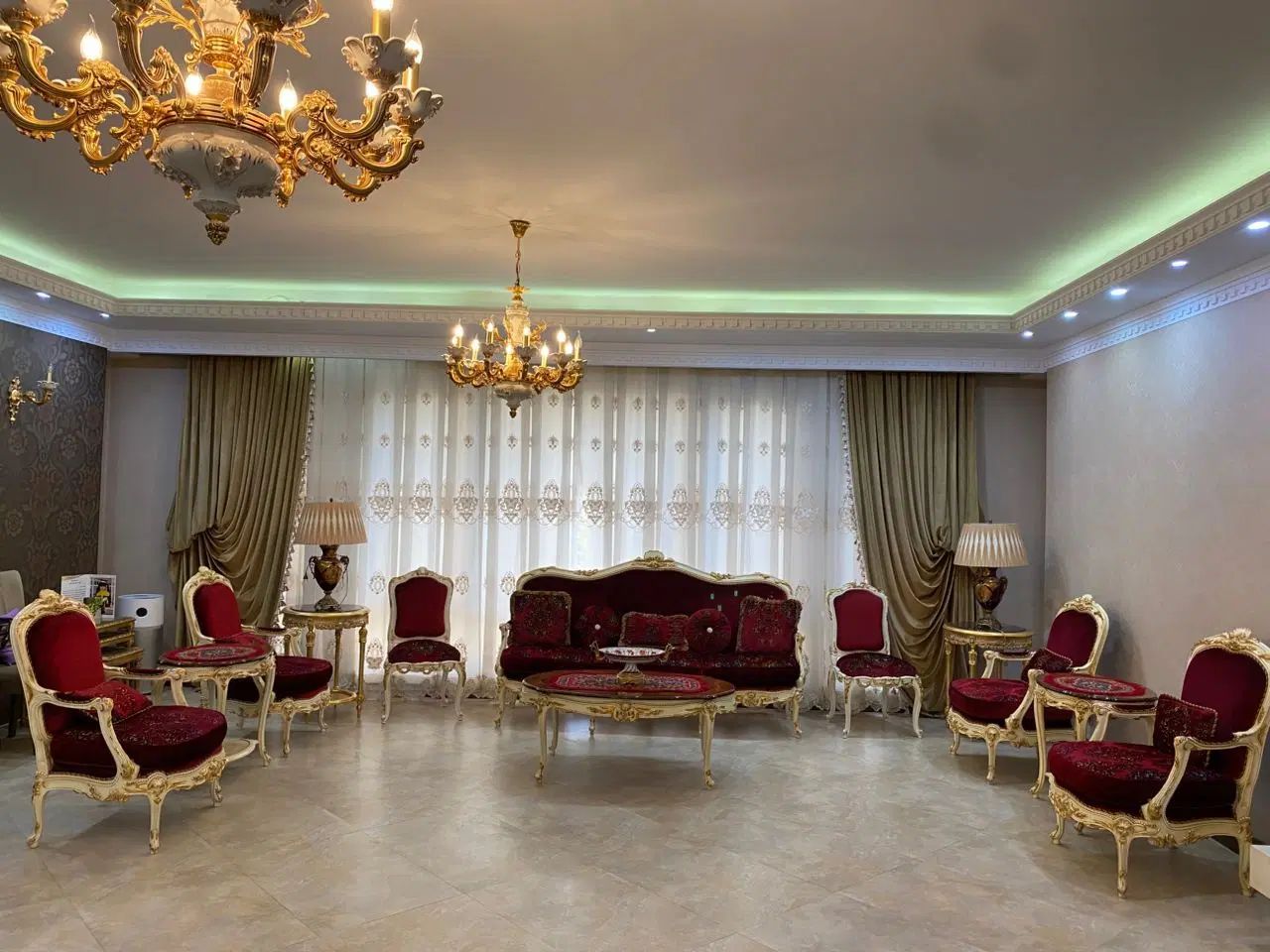 مبلمان ۷ نفره و میز ناهارخوری ۱۲ نفره استیل ترک|مبلمان خانگی و میز عسلی|تهران, فرمانیه|دیوار