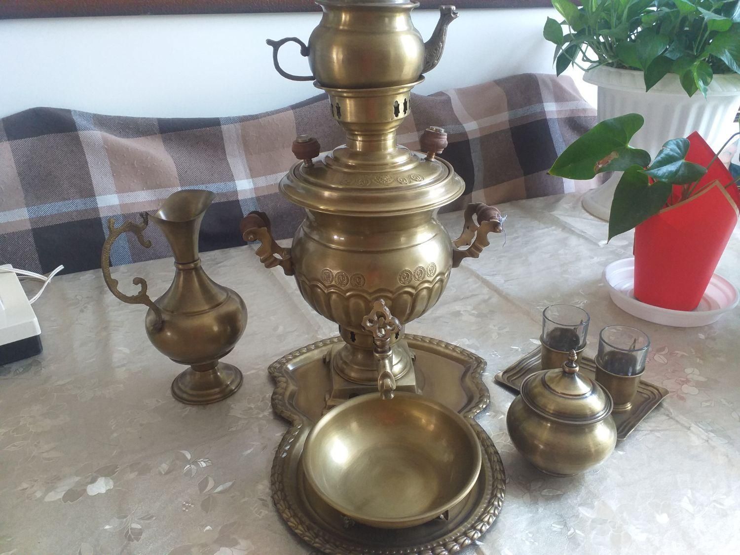 سرویس سماور ذغالی نو با کارتن|سماور، چایساز، قهوهساز|لنجان, |دیوار