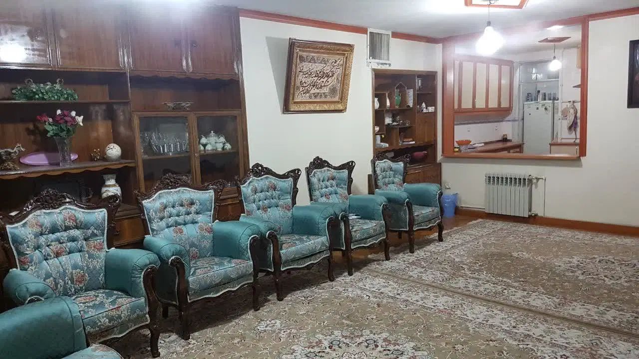 فروش آپارتمان ۱۶۰ متری/سه خواب/فول/چهار راه ولیعصر|فروش آپارتمان|تهران, فلسطین (میدان انقلاب)|دیوار
