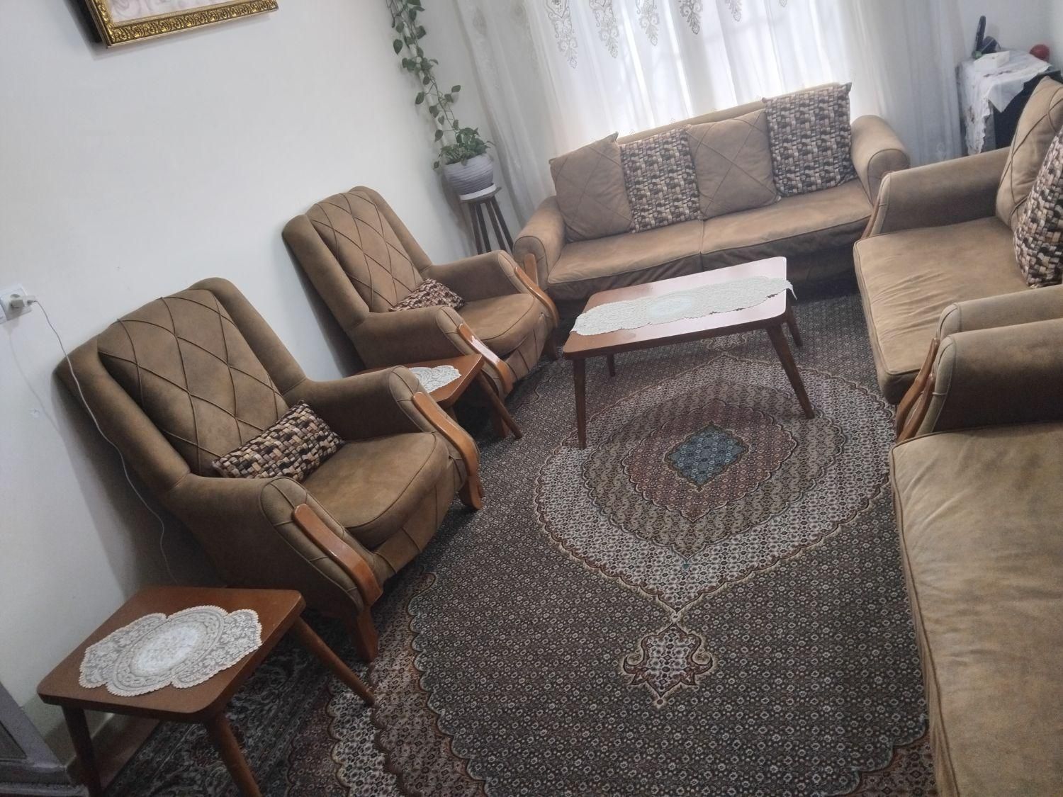 مبل نه نفره|مبلمان خانگی و میز عسلی|تهران, دولاب|دیوار