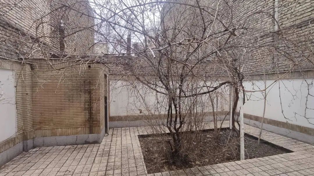 ۱۳۶متری ویلایی جلال آل احمد|فروش خانه و ویلا|مشهد, شهید رضوی|دیوار