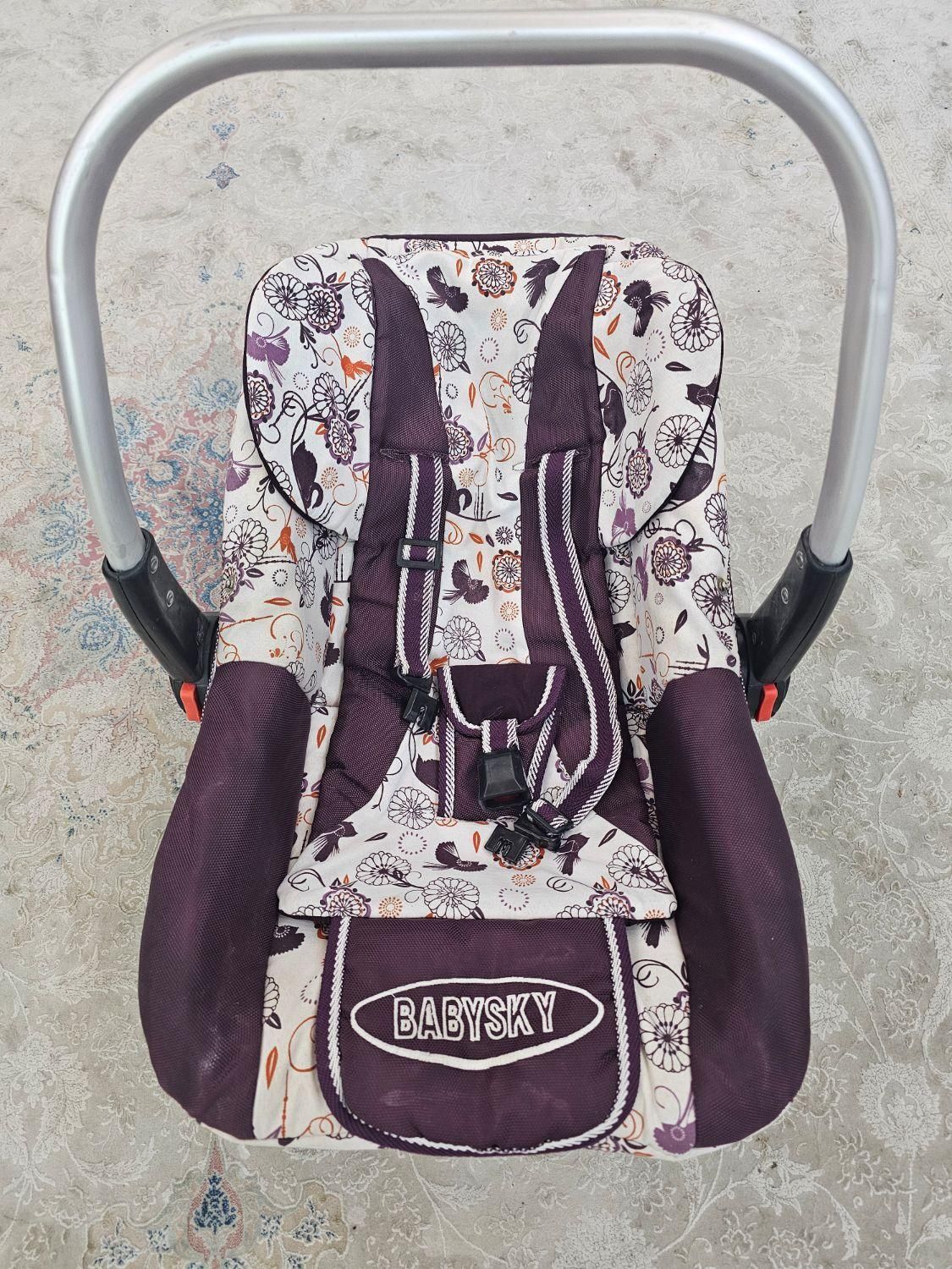 کریر نوزاد|اسباب و اثاث بچه|شیراز, میانرود|دیوار