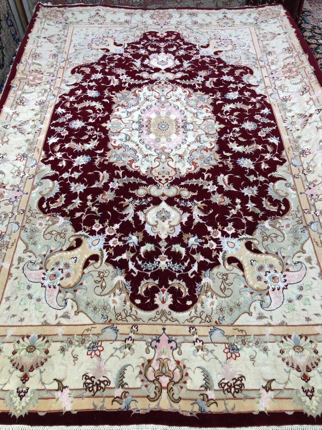 جفت۶متری نقشه بهشتی متن شرابی رج۴۰ گل ابریشم|فرش|تبریز, |دیوار