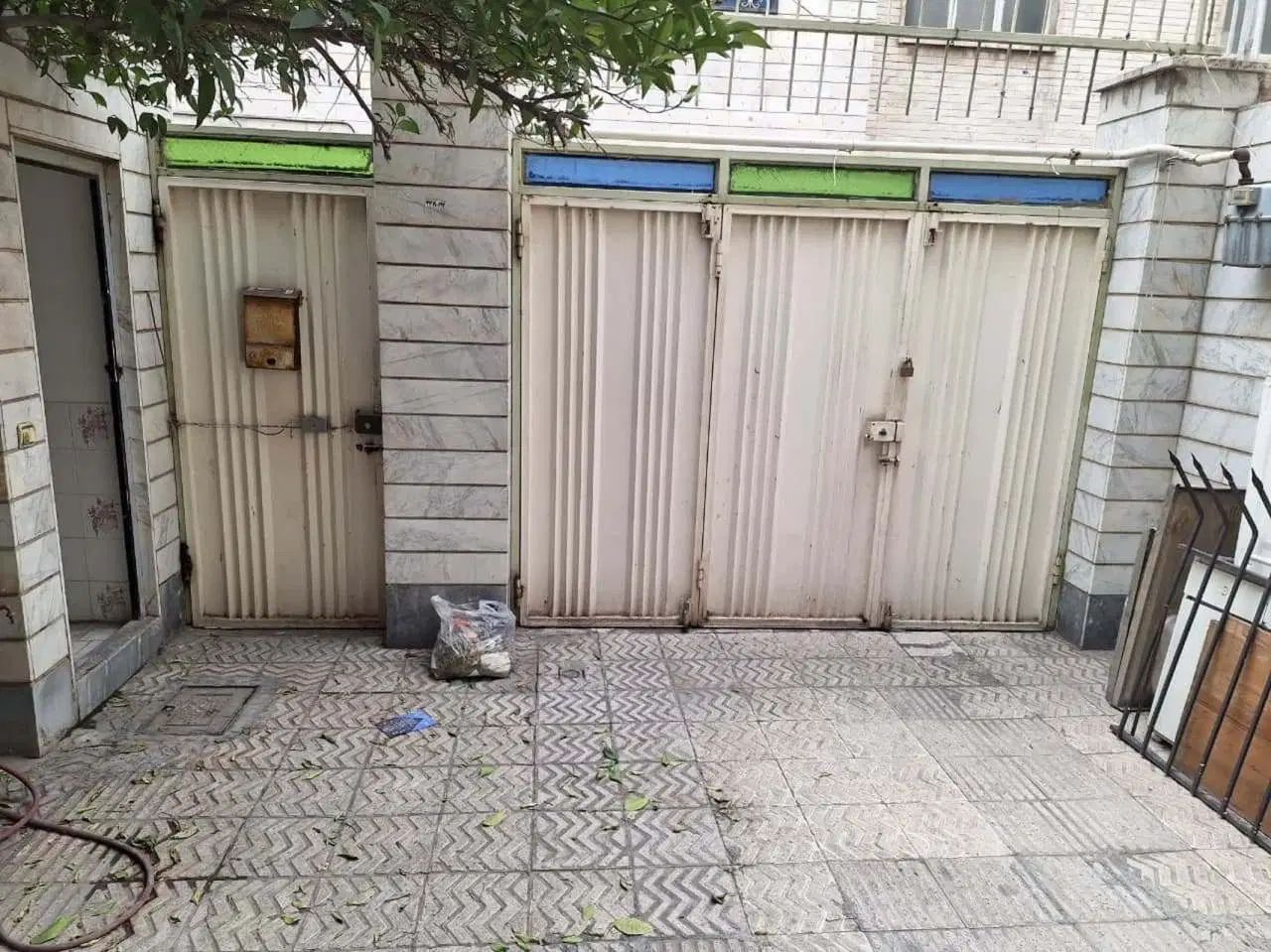 خانه ویلایی/قابل سکونت/110متر/3 طبقه/بازسازی شده|فروش زمین و ملک کلنگی|تهران, شهید اسدی|دیوار