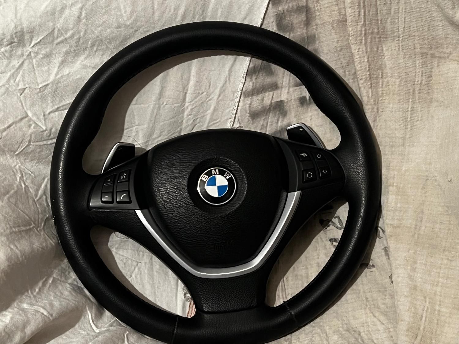 فرمان فابریک bmw x6 به شرط|قطعات یدکی و لوازم جانبی|تهران, ولنجک|دیوار