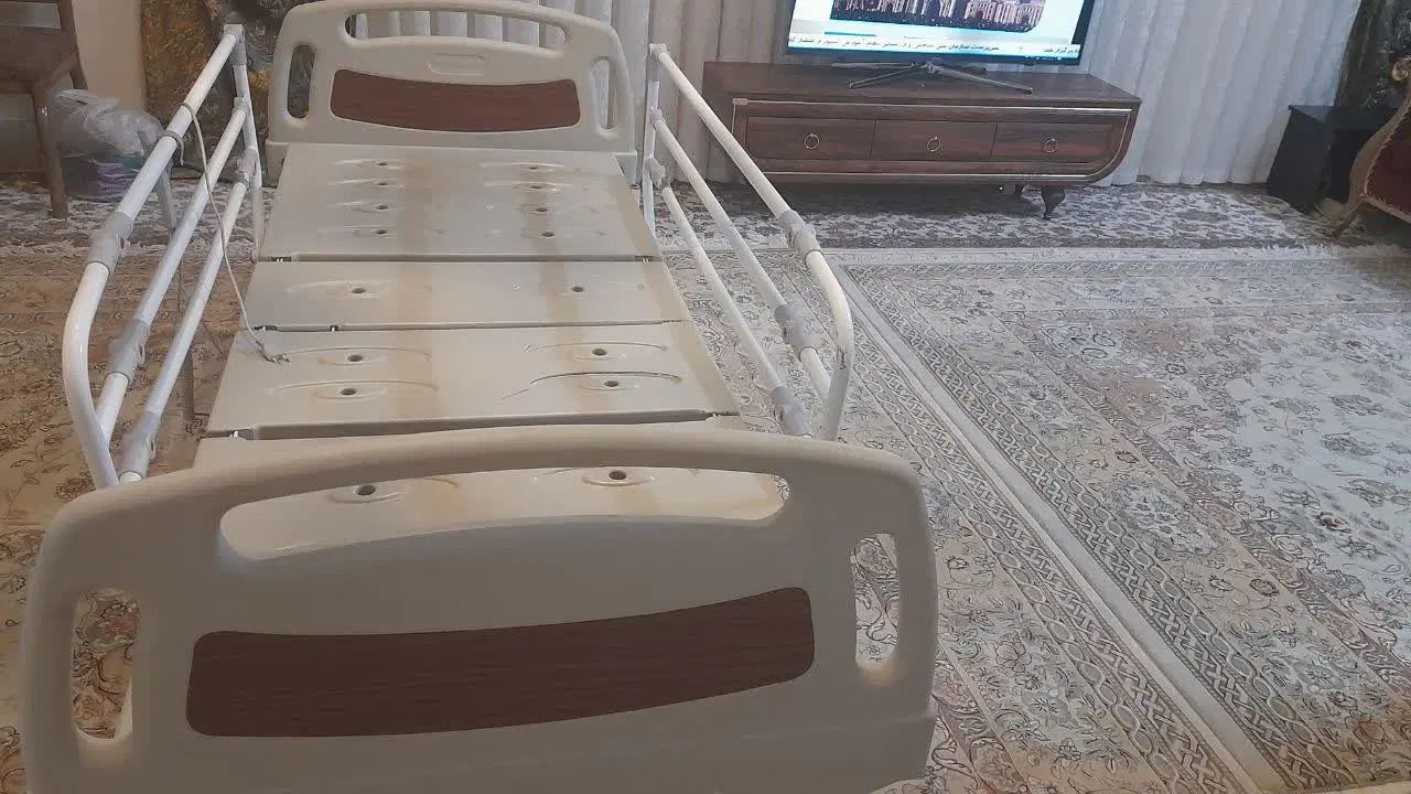 تخت بیمارستانی .کنترلی برقی ۷ کاره .تایوانی|آرایشی، بهداشتی، درمانی|قم, زنبیل آباد|دیوار