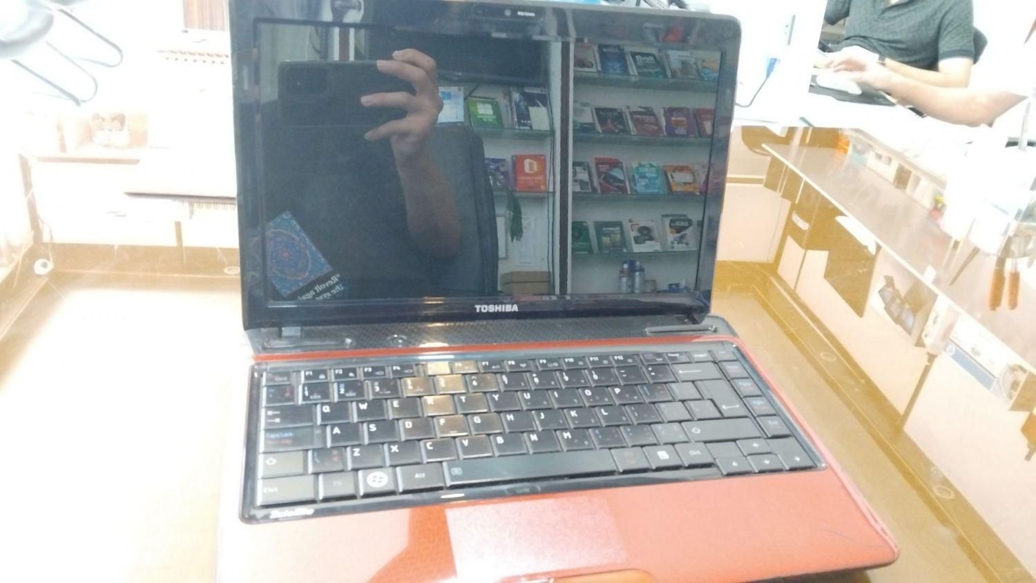 لپ تاپToshiba|رایانه همراه|کرج, شهرک جهان‌نما|دیوار
