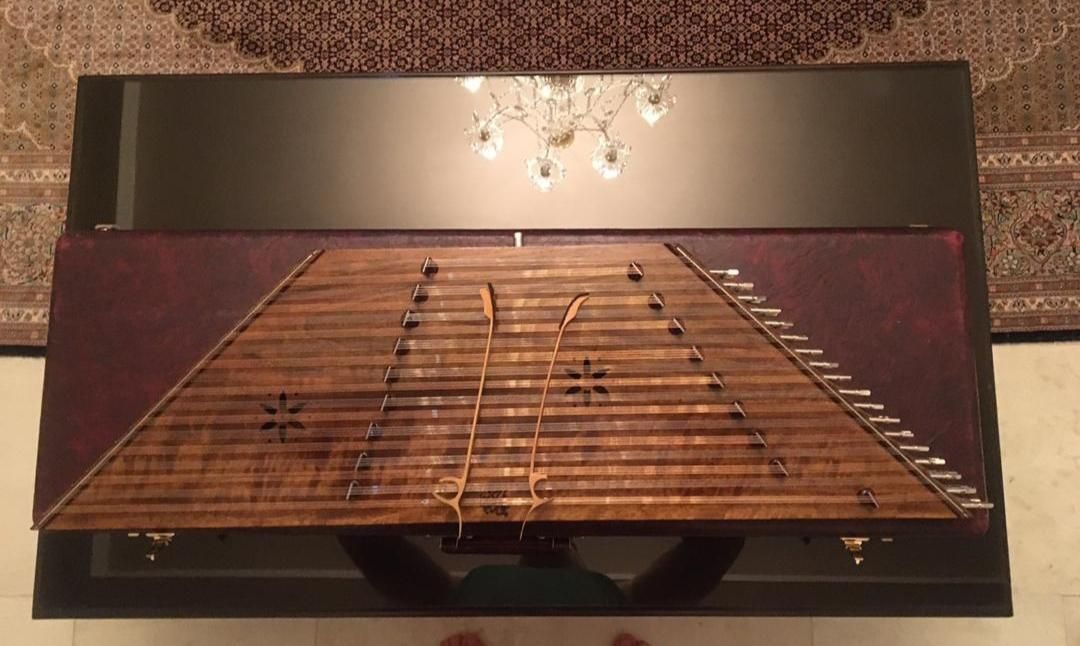 سنتور دو مهر استاد پور شکری|سازهای سنتی|بروجرد, |دیوار