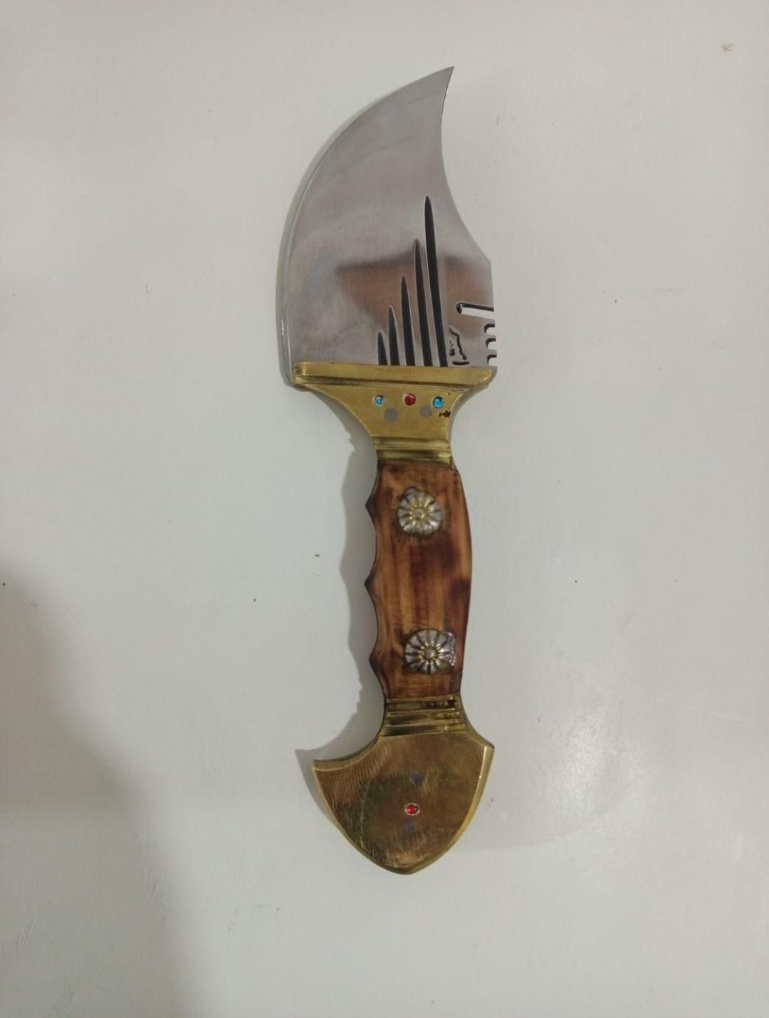 دوتا چاقو کلکسیونی|کلکسیون اشیاء عتیقه|اراک, |دیوار