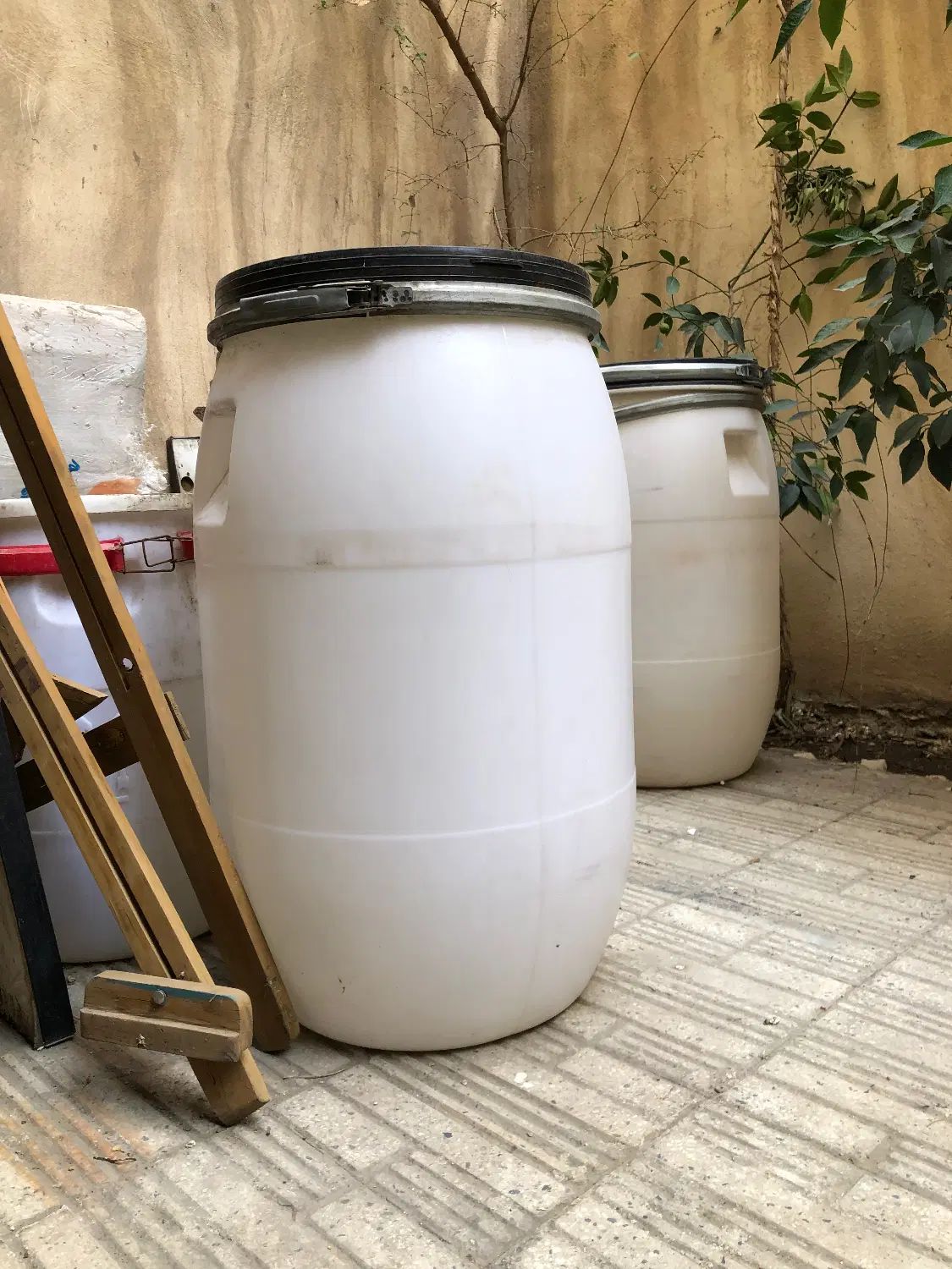 فروش دبه ۱۴۰ تایی|ظروف نگهدارنده، پلاستیکی، یک‌بارمصرف|تهران, سلسبیل شمالی|دیوار