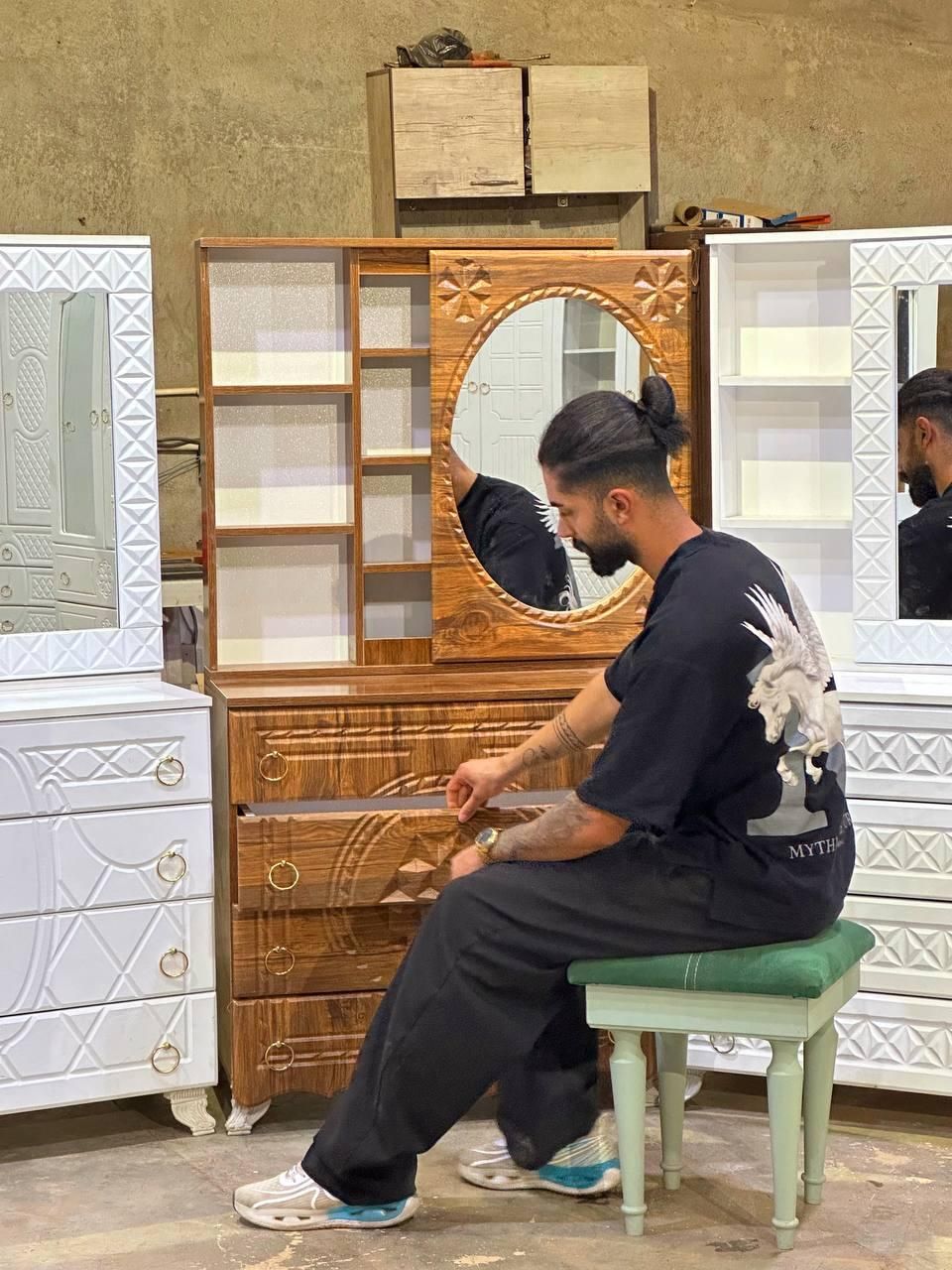 میز آرایش دراور قیمت واقعی (آینه ریلی)خوران چوب|جاکفشی، کمد، دراور|تبریز, |دیوار