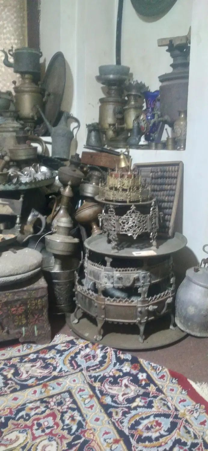 نوستالژی وقدمت دار ۲۵۰ قلم.فقط یکجا میفروشم|کلکسیون اشیاء عتیقه|آستانه اشرفیه, |دیوار
