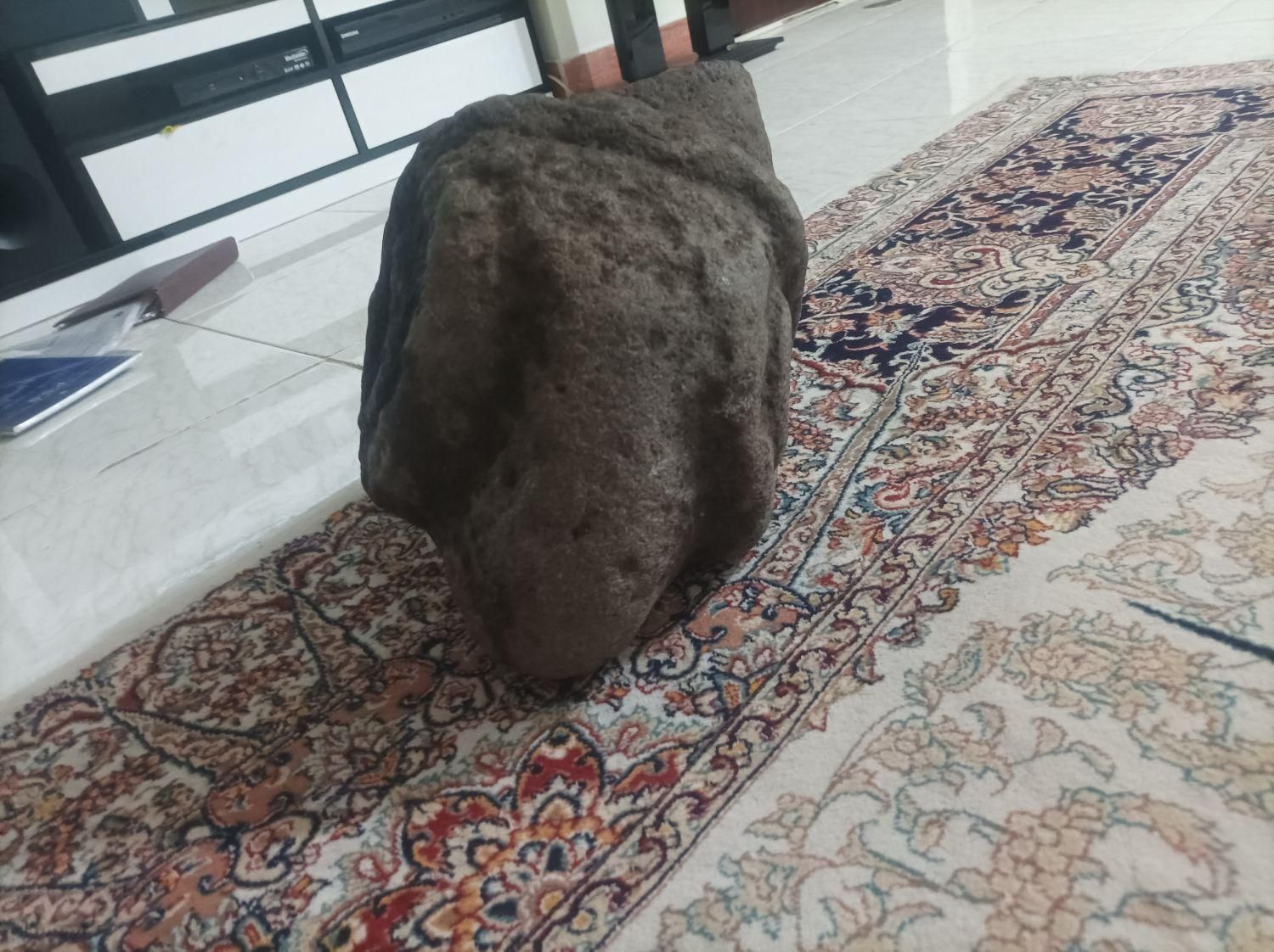 تندیس کله قوچ|کلکسیون اشیاء عتیقه|رباطکریم, الارد|دیوار