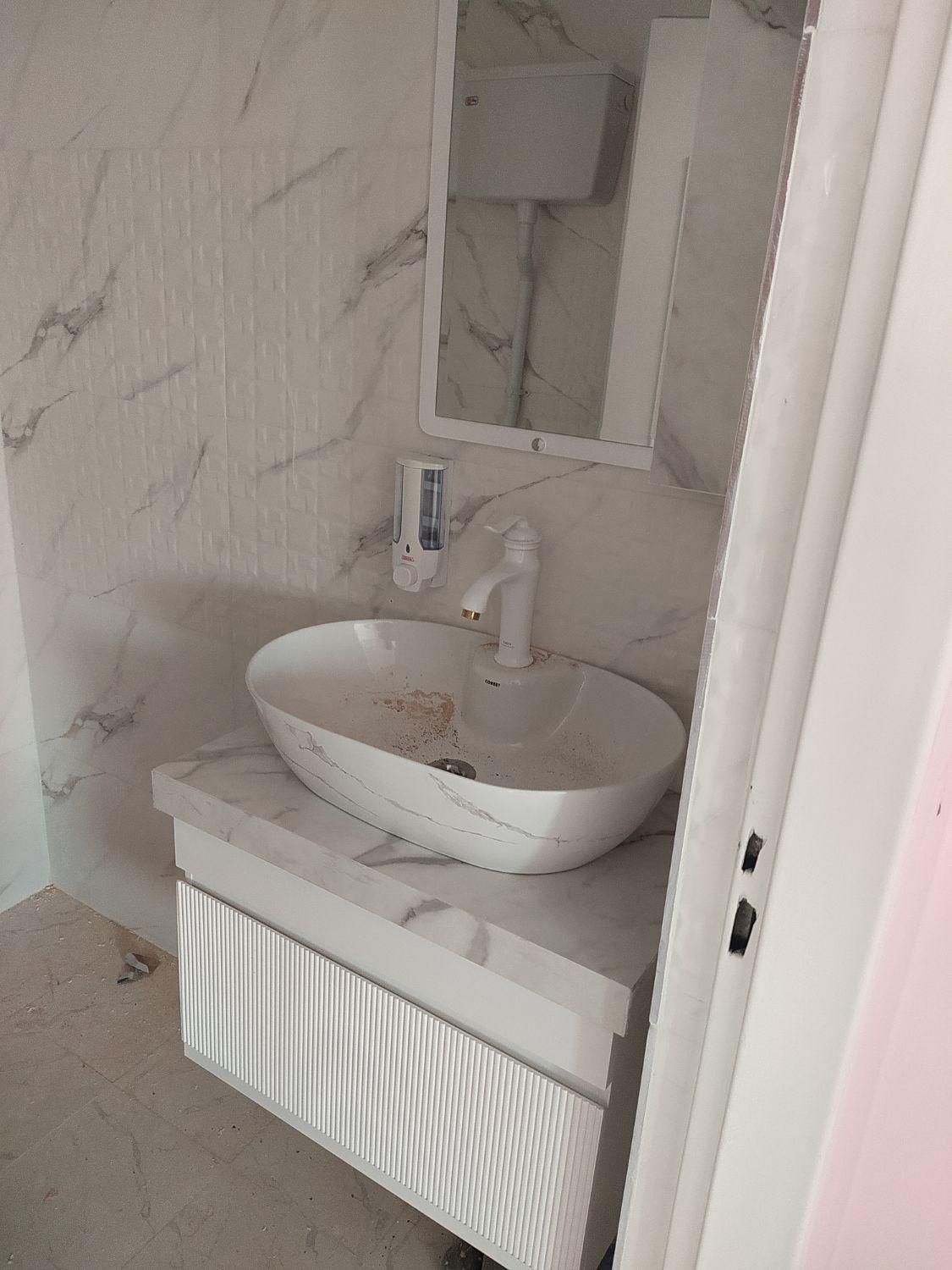 نصب انواع روشویی کابینتی و شیرآلات و نصب فرنگی|خدمات پیشه و مهارت|شیراز, لشکری‎|دیوار