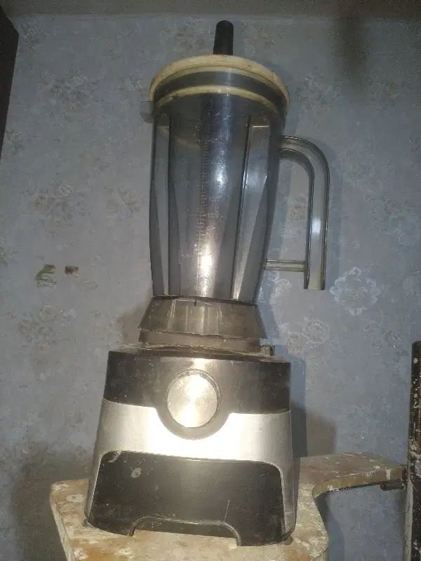 بلندر اسمارت پارچ ۴لیتری نشکن توربو یدکی موجود|آبمیوه‌گیر و آب‌مرکبات‌گیر|مشهد, کوه سنگی|دیوار