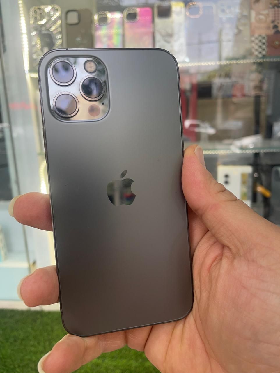 اپل iPhone 12 Pro با حافظهٔ ۲۵۶ گیگابایت|موبایل|اصفهان, پارک مشتاق|دیوار