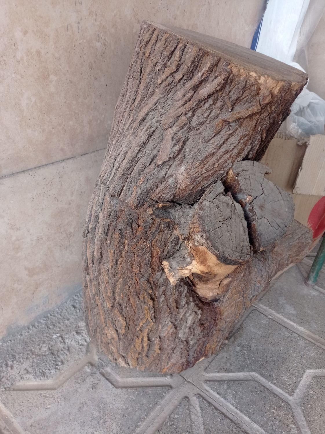 چوب طبیعی صندلی واسه دکور|صنایع دستی و سایر لوازم تزئینی|تربت جام, فاز ۳ فرهنگیان|دیوار