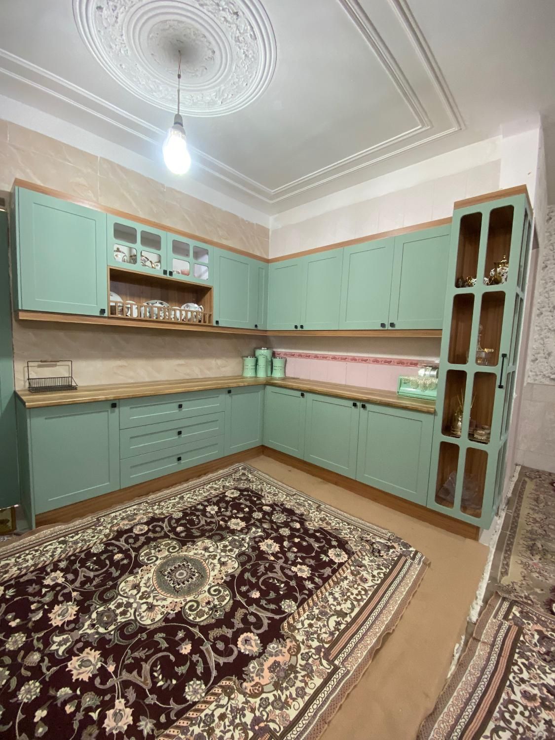 کابینت نئوکلاسیک سبز مغز پسته ای(خانه سبز)|مصالح و تجهیزات ساختمان|قم, بلوار امین و ساحلی|دیوار