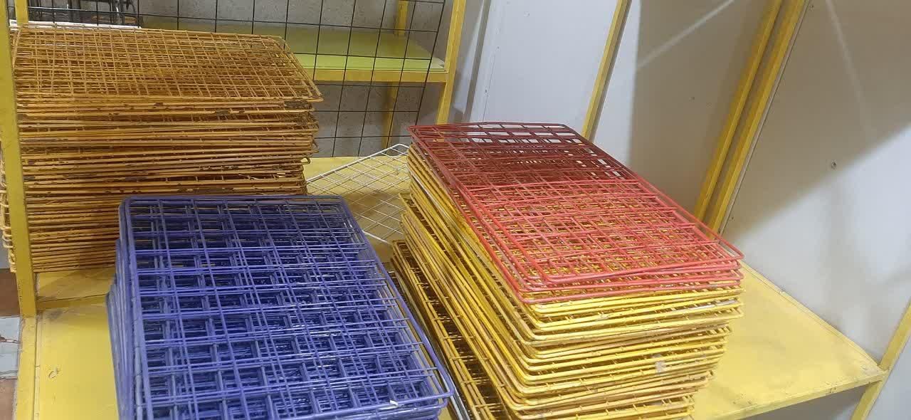 قفسه های توری مشبک ایستگاه عباس آباد|کتابخانه، شلف، قفسههای دیواری|همدان, |دیوار