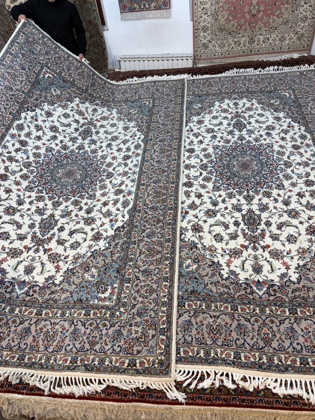 تک ۹ متری و جفت ۶ متری دستبافت حاشیه مسی|فرش|تهران, بهار|دیوار