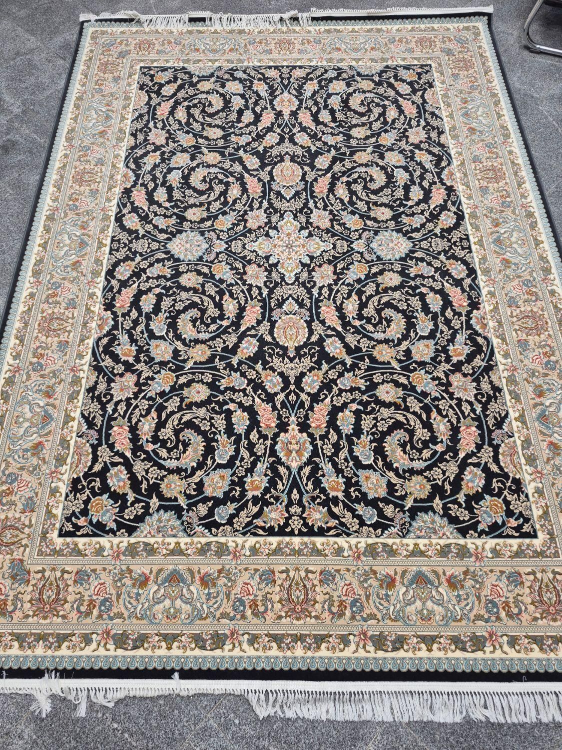 ۶ تخته قالی ۹متری۷۰۰ شانه نوآکبندتخفیفی زمینه دودی|فرش|مشهد, شاهد (شهرک غرب)|دیوار