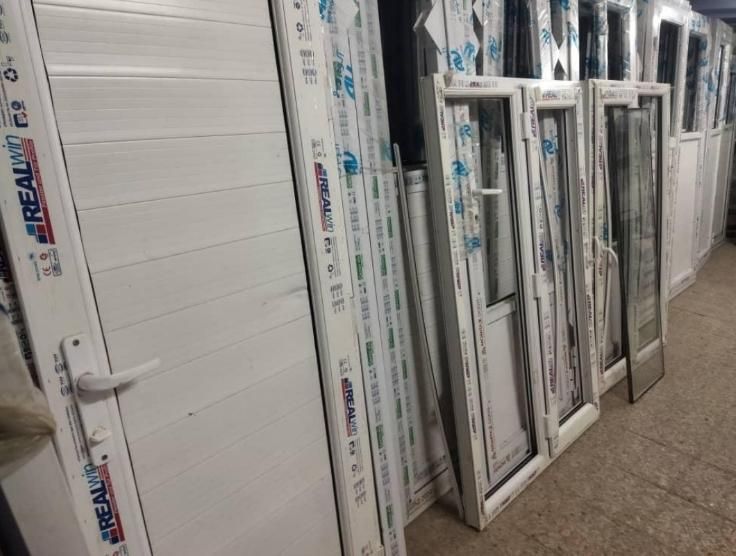 درب و پنجره پی وی سی و یوپی وی سی باشیشه دوجداره|خدمات پیشه و مهارت|خرم‌آباد, |دیوار