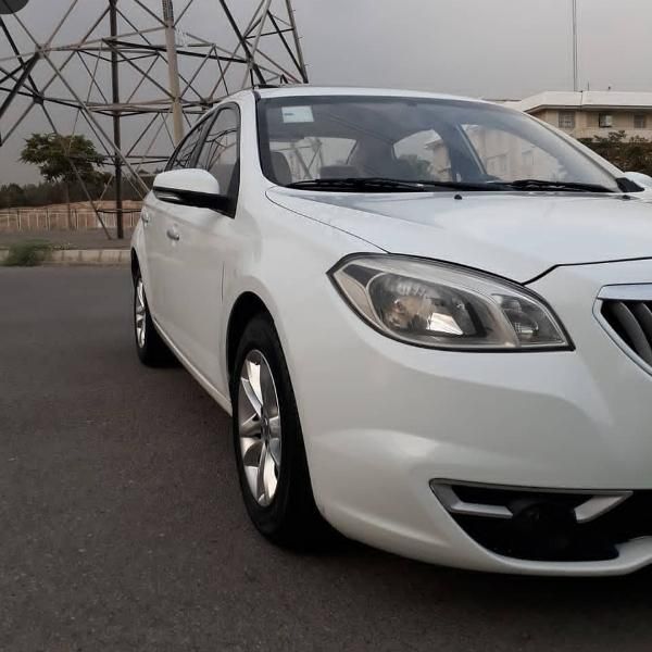 برلیانس H330 اتوماتیک 1500cc، مدل ۱۳۹۴|خودرو سواری و وانت|اراک, |دیوار