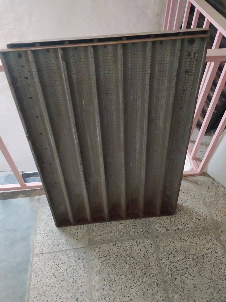 سینی نون باگت|ظروف پخت‌وپز|اهواز, زیتون کارگری|دیوار