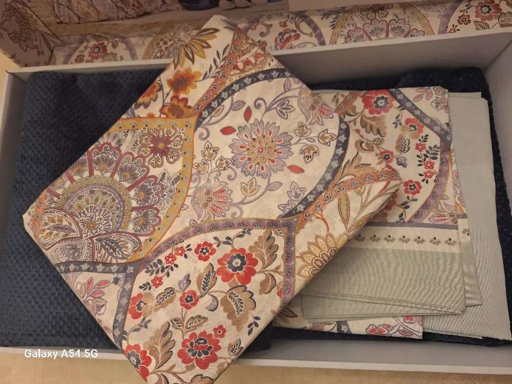 سرویس روتختی ۲نفره ۵ تکه ترک+ پیکه سارا اندرسون|سرویس روتختی|تهران, اختیاریه|دیوار