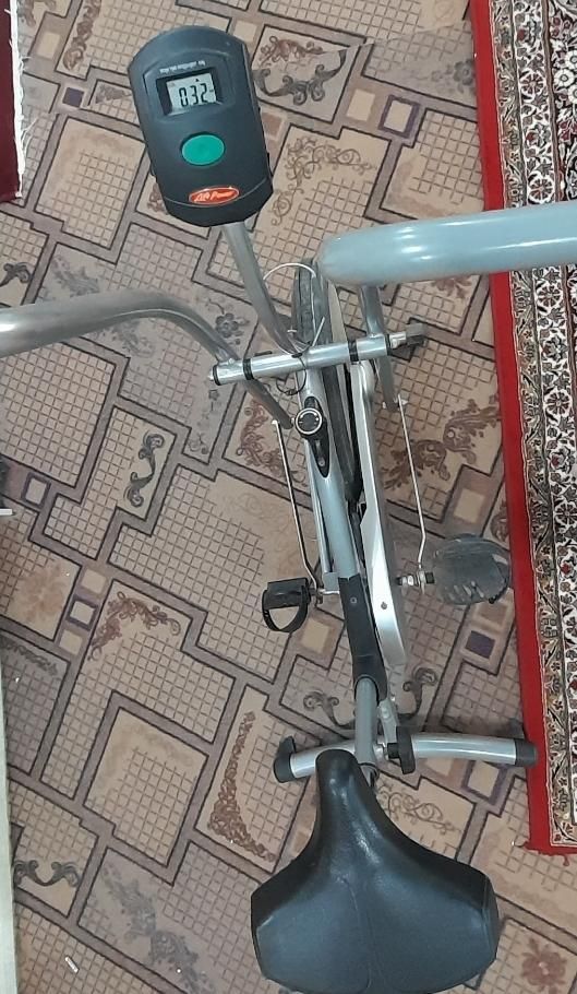 دوچرخه ثابت|تجهیزات ورزشی|میبد, |دیوار