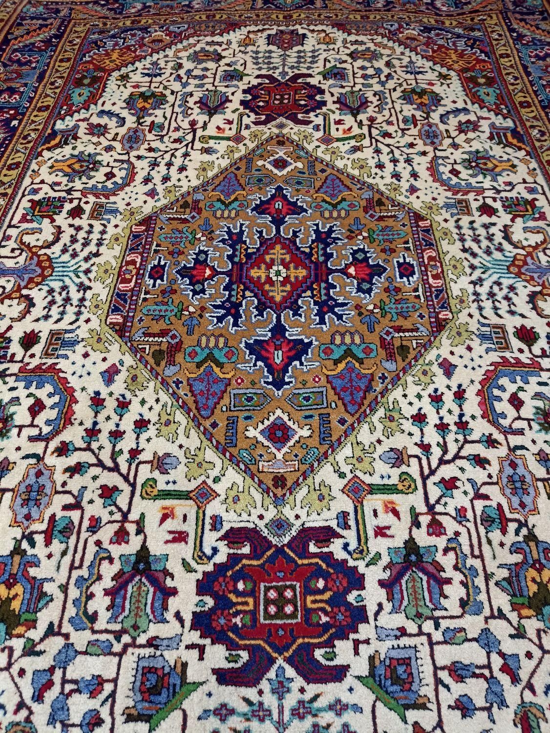 تک شیش متری(۳×۲)قباآذرشهرکرم برابرنو|فرش|خوی, |دیوار