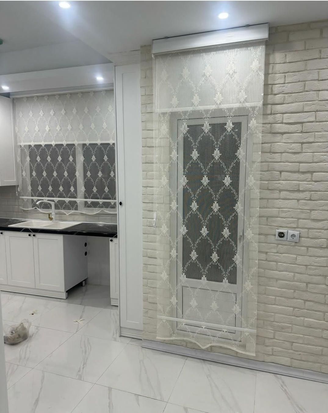 انواع پرده زبرا دومکانیزم کرکره پانچ دی کی شید|مصالح و تجهیزات ساختمان|اراک, |دیوار