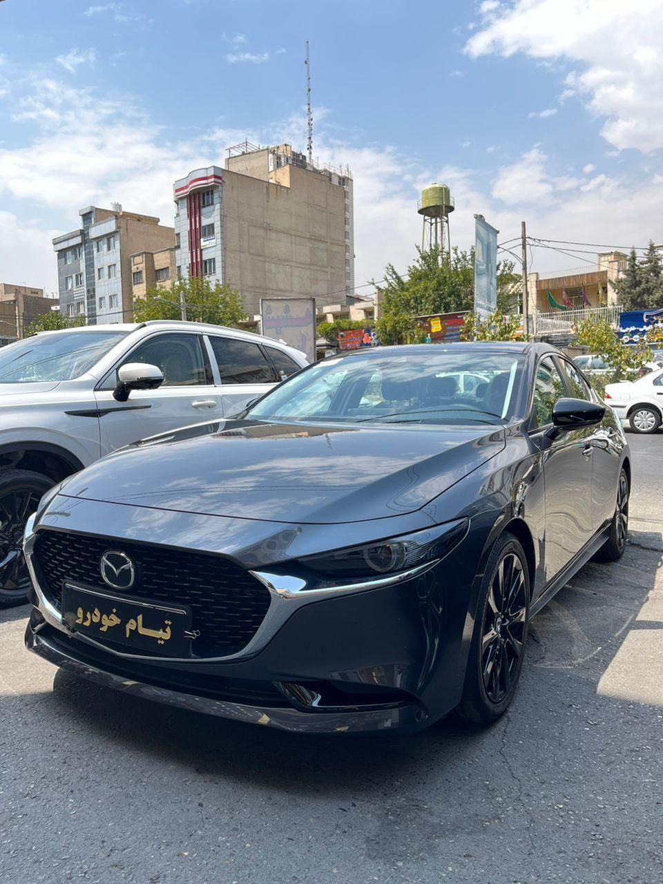 مزدا 3 وارداتی خاکستری و مشکی داخل مارون2025|خودرو سواری و وانت|تهران, صادقیه|دیوار