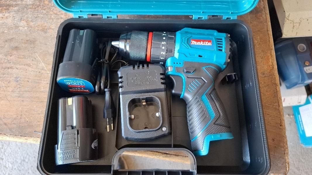 دریل شارژی براش لس دیوالت و ماکیتا|ابزارآلات|مرودشت, مختارآباد|دیوار