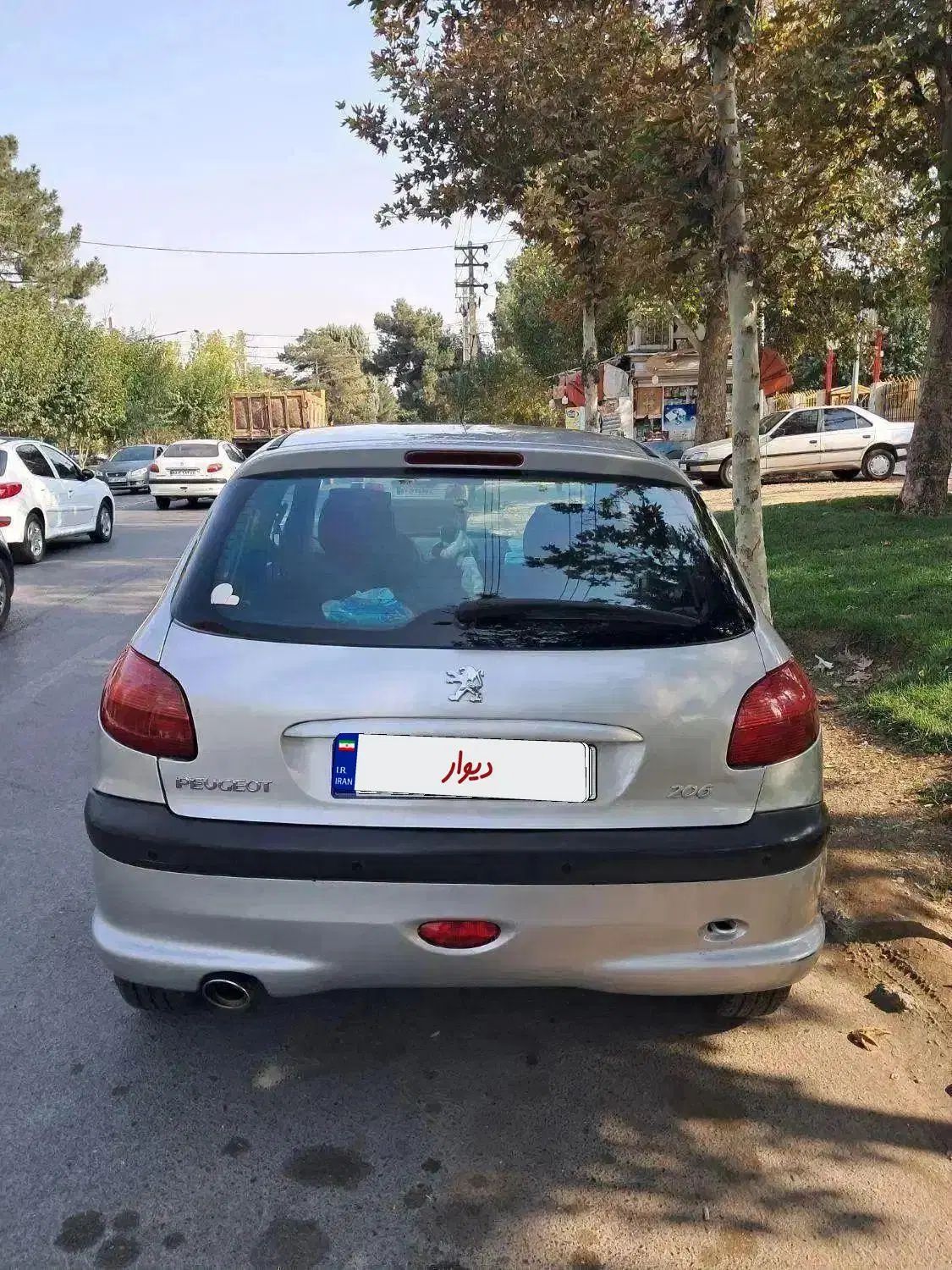 فروش سواری پژو ۲۰۶ تیپ ۶ اتوماتیک فوق العاده سالم|خودرو سواری و وانت|کرج, گلشهر|دیوار