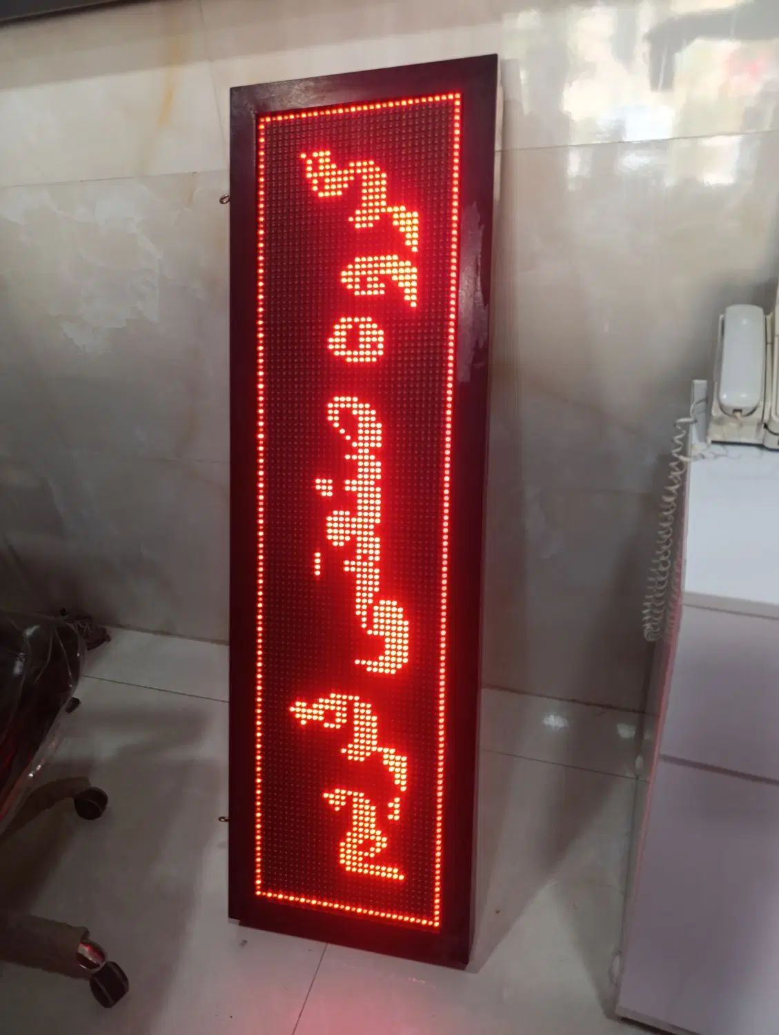 LED روان قرمز فوق العاده تمیز|لامپ و چراغ|اصفهان, طامه|دیوار