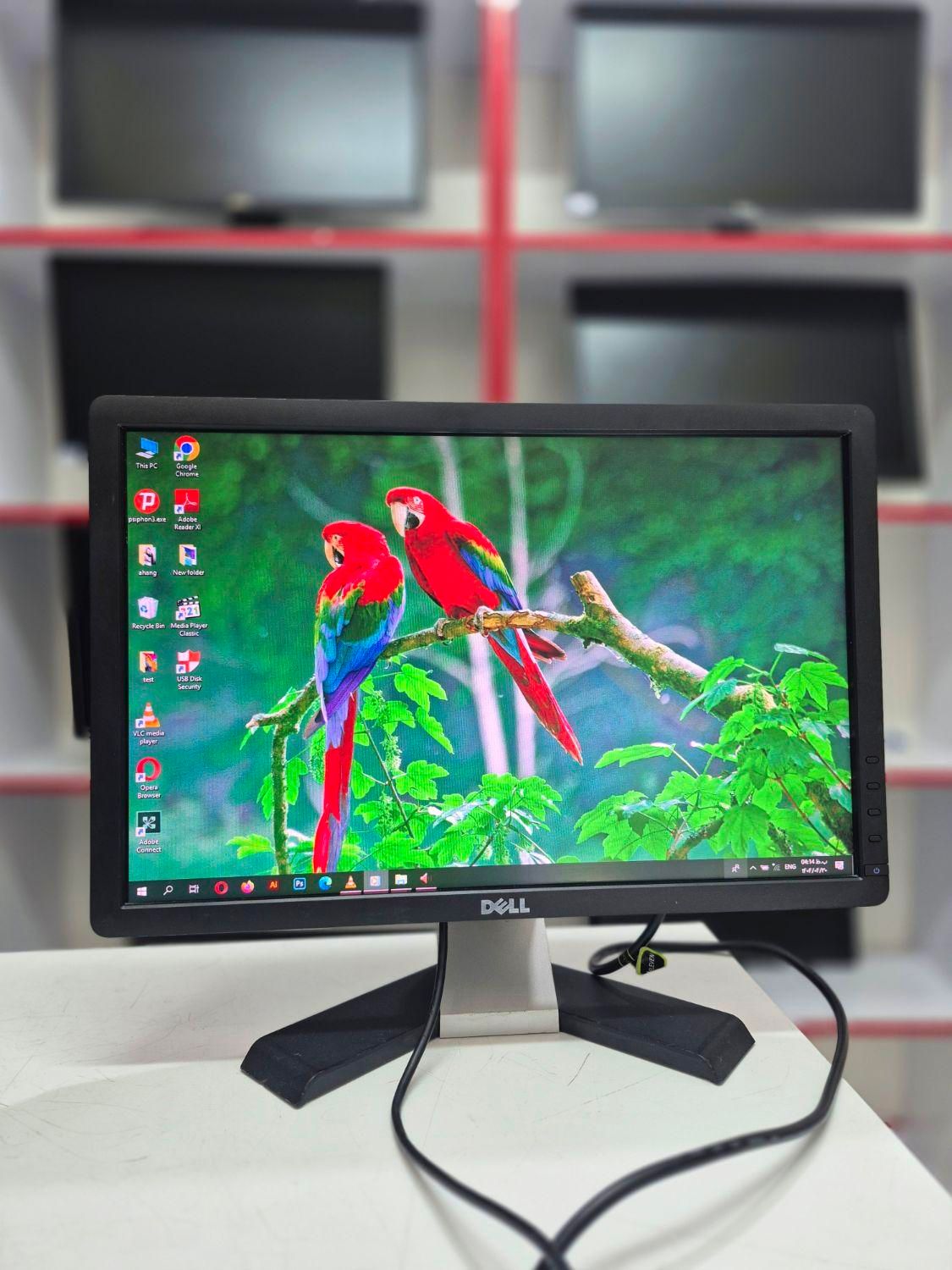 مانیتور 19 Dell اروپایی display vga dvi پنل led|قطعات و لوازم جانبی رایانه|شیراز, زند|دیوار