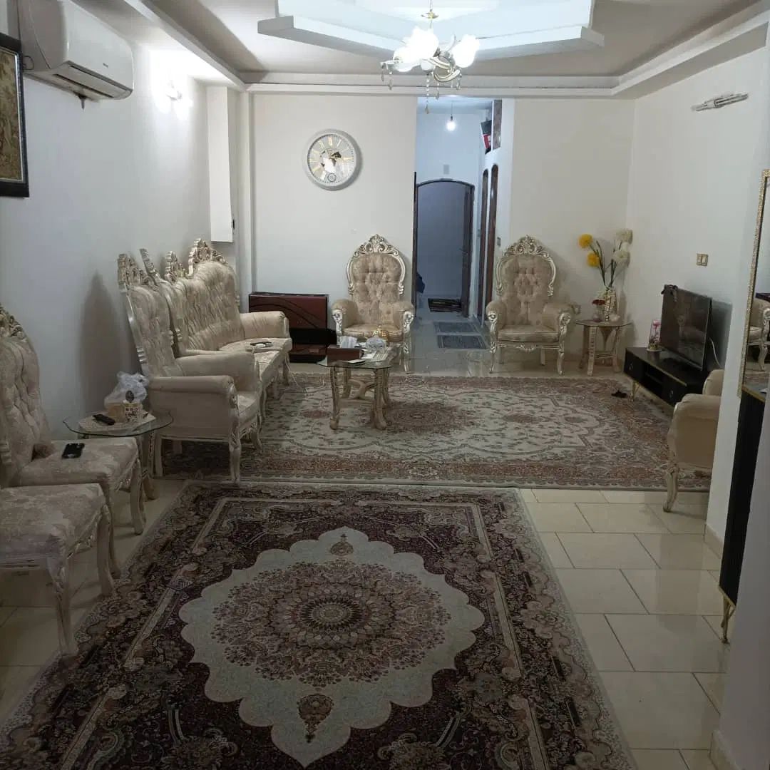 یک دستگاه آپارتمان فروشی ایثارگران|فروش آپارتمان|مشهد, شفا|دیوار