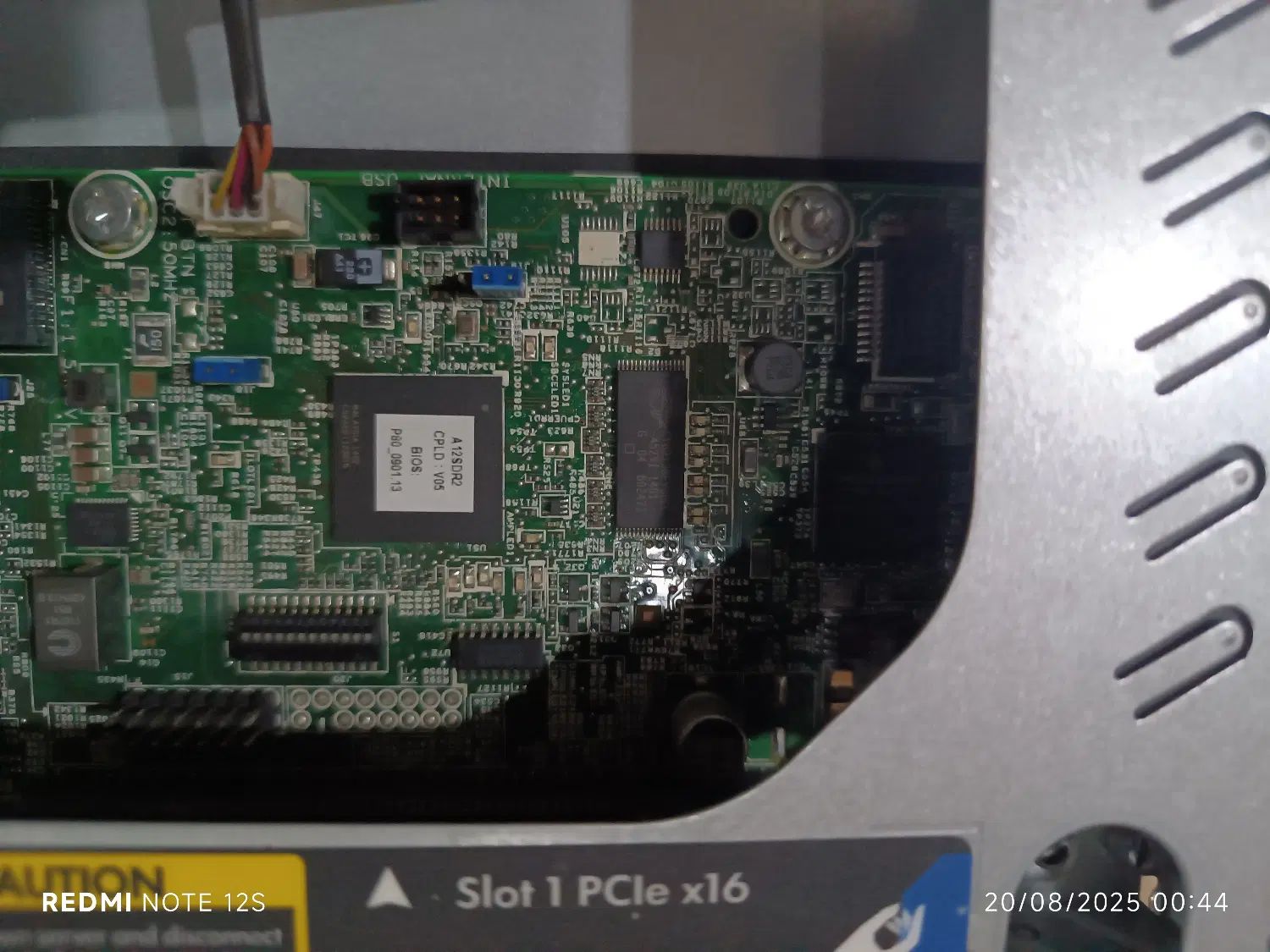 سرور مدل DL320EG8 V2 NHP SMC|قطعات و لوازم جانبی رایانه|تهران, تهرانسر غربی|دیوار