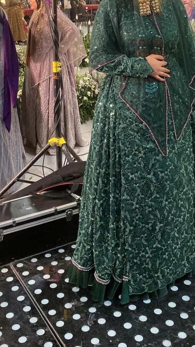 لباس محلی نوی نو|لباس|یاسوج, |دیوار