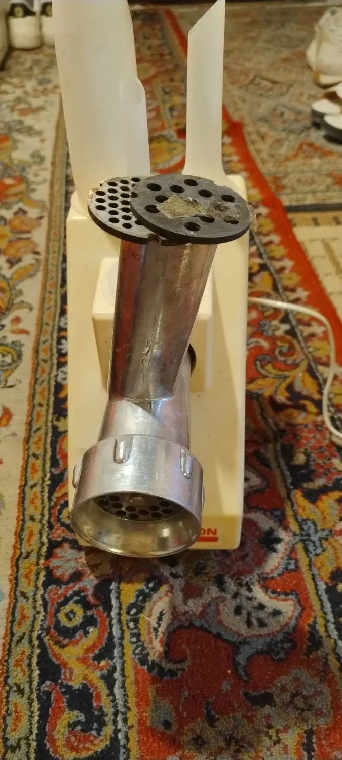 دستگاه دو کاره چرخ گوشت هم آب پرتغال گیری|آبمیوه‌گیر و آب‌مرکبات‌گیر|اصفهان, ملک‌شهر|دیوار