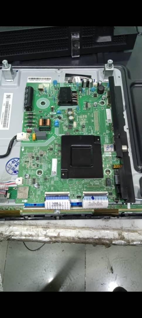 فروش قطعات تلوزیون led و lcd|تلویزیون و پروژکتور|صدرا-فارس, فاز ۱|دیوار