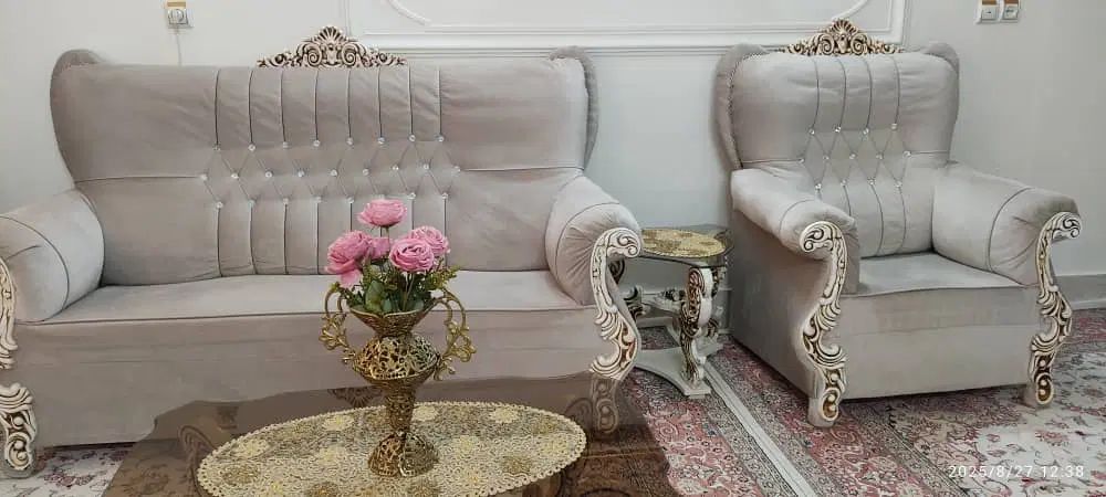 مبلمان هفت نفره به همراه میز و دو عدد عسلی|مبلمان خانگی و میز عسلی|ملایر, |دیوار