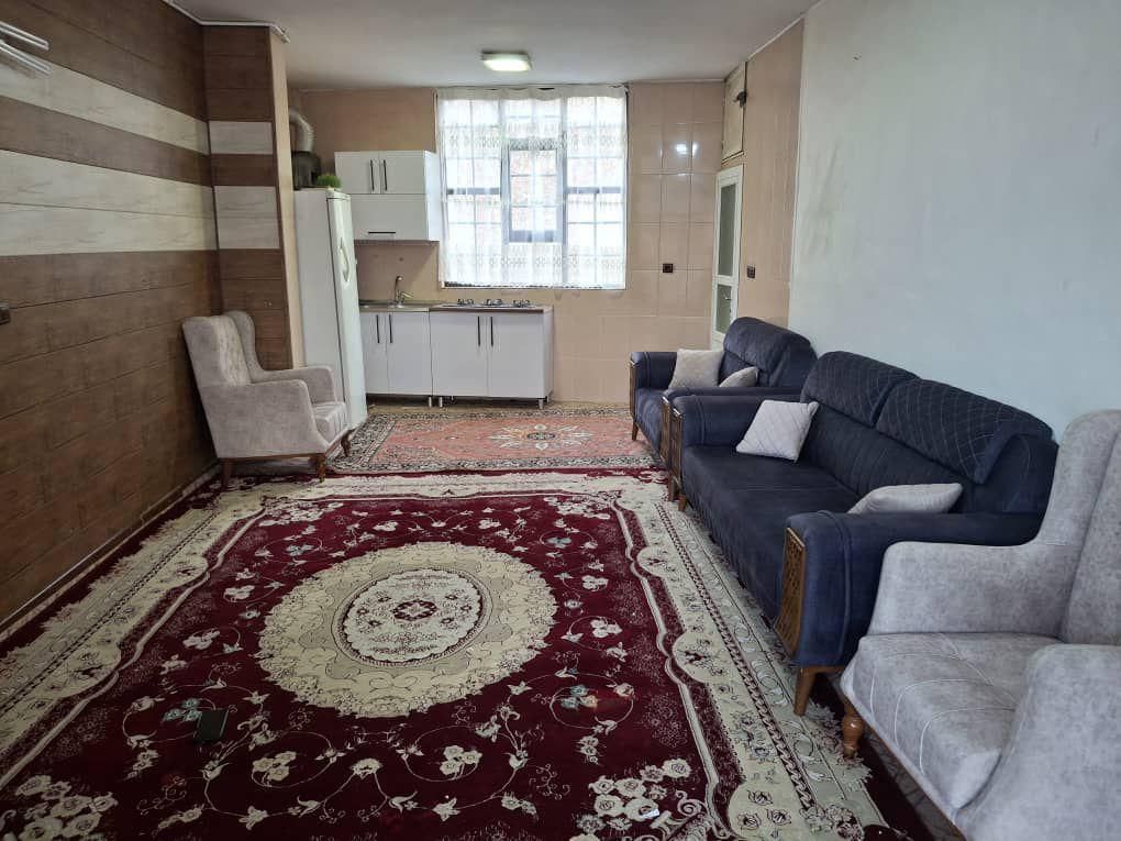 اجاره ویلا ومنزل|اجارهٔ کوتاهمدت ویلا و باغ|شهرکرد, |دیوار