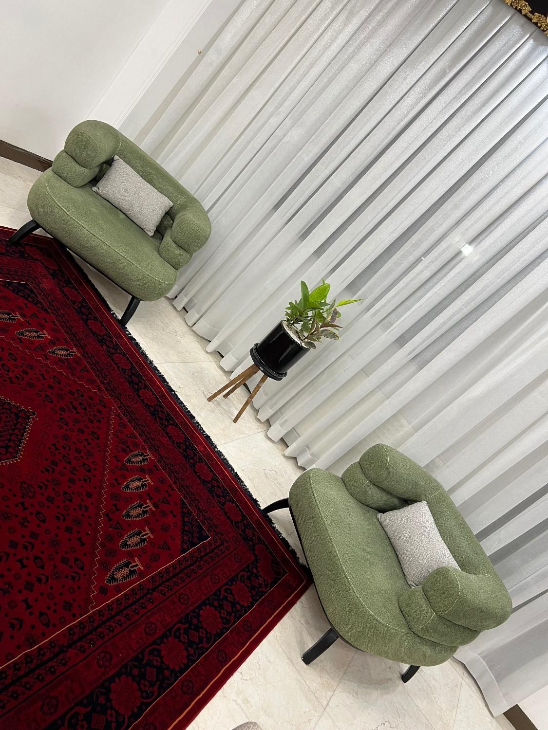مبلمان ۸ نفره تخت شو|مبلمان خانگی و میز عسلی|یزد, |دیوار