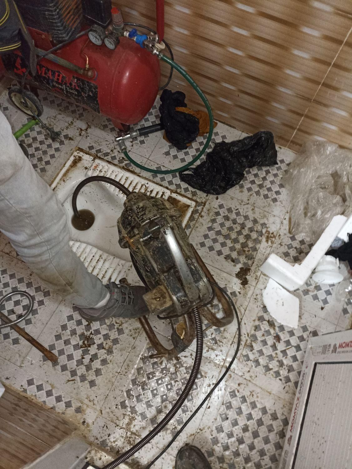 لوله بازکنی فنر زنی|خدمات پیشه و مهارت|بروجرد, |دیوار