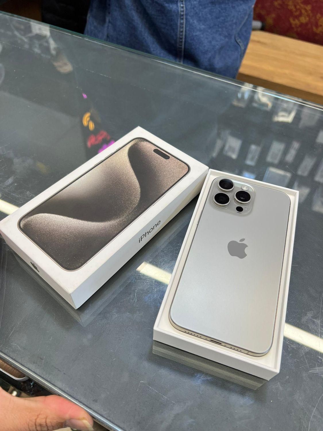 طرح آیفون iPhone 15 Pro Max ۲۵۶ گیگابایت|موبایل|تبریز, |دیوار
